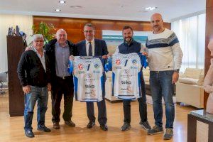 La directiva del Club Voleibol Playas de Benidorm se reúne con el alcalde y el concejal de Deportesv