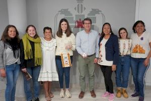 La realitat de dones artesanes de Bolívia arriba a Ontinyent amb el Fons Valencià per la Solidaritat