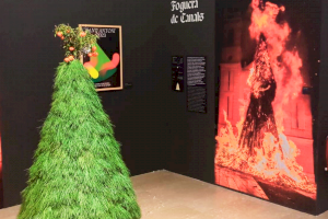 La Foguera de Canals presente en la exposición ‘Foc’ del Centre del Carme en València