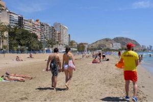 Turismo saca a licitación el nuevo contrato de Socorrismo, que incluye la playa de San Gabriel, por 5,3 millones