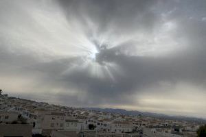 La Comunitat Valenciana recibe la primavera con una DANA que barrerá toda la geografía con polvo en suspensión y más nieblas