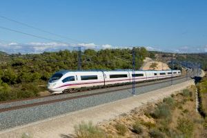 31 trenes con 294.000 personas se podrán desplazar con origen y destino a la Comunitat Valenciana esta Semana Santa