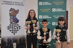 El Club Escacs Ribera Baixa triunfa en los provinciales por edades
