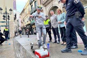 Policies Locals de tota Espanya s'interessen pel sistema pioner de control de velocitat de patinets elèctrics instal·lat a Castelló