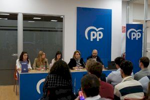 Candela Anglés (PPCV): "Con el gobierno de Carlos Mazón se ha conseguido bajar el paro juvenil hasta el 27,7%"
