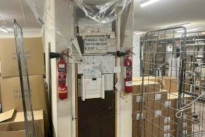 CSIF alerta de desprendimientos en el techo del almacén 8 del hospital Clínico de Valencia y reclama una revisión urgente