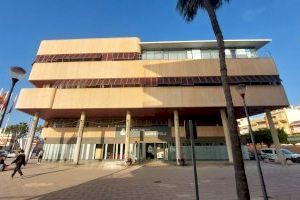 Un pueblo de Alicante te está buscando: oferta 3 puestos de trabajo en su Ayuntamiento