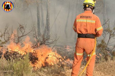 Mor un home en l'incendi d'una crema descontrolada a Bocairent