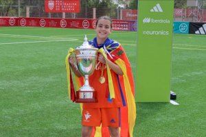 Sara Rubert, joven futbolista de Burriana: “Al ver mi nombre entre las elegidas para la Selección Valenciana Valenta me emocioné mucho”
