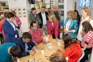 La Vicepresidenta del Consell, Susana Camarero visita la Fundació Espurna en Torrent