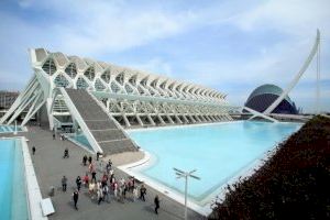 Detenidas cuatro mujeres por robar a turistas en la Ciudad de las Artes y las Ciencias de Valencia