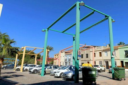 Almenara solicita una subvención al IVACE+I para instalar placas solares en las estructuras de la Plaza del Mercado