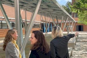 El col·legi municipal de Benimaclet ja disposa d'una pèrgola fotovoltaica per al seu autoconsum energètic
