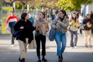 Empleabilidad en ascenso: El 88,5% de graduados en másteres de la Universitat de València encuentran empleo