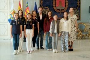 Alicante se viste de fiesta para una recepción "histórica" a las Falleras Mayores de Valencia y las Reinas de Castellón y Elche