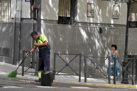 Tres empresas optan al nuevo contrato de limpieza viaria y recogida de residuos de Xàtiva