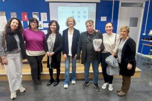 Memoria para prevenir el terrorismo: La viuda de Gregorio Ordoñez visita un instituto de Alicante para que los jóvenes conozcan la historia