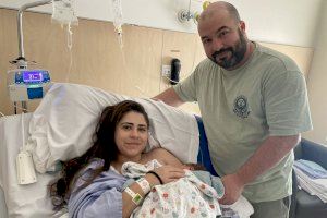 Primera cesárea con acompañante en un hospital de Alicante: una iniciativa para favorecer el apego y la humanización en el parto