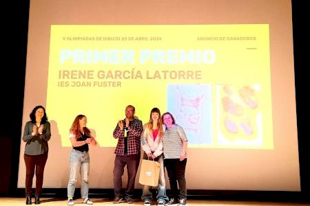 Tres alumnes de l'Institut Joan Fuster aconseguixen un primer premi i dos mencions d'honor en la V Olimpíada de Dibuix Tècnic i Artístic