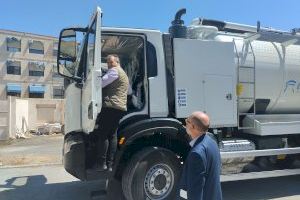 El Ayuntamiento de El Campello adquiere un nuevo camión para labores de saneamiento
