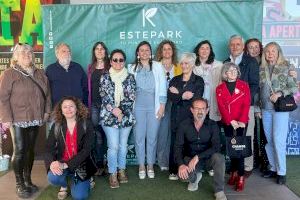 La regidora de Turisme assistix a la inauguració de l'exposició ‘Castelló: Tradició i Modernitat’