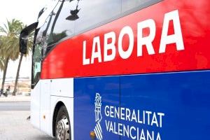El bus Labora s'instal·la en la Plaça de l'Ajuntament de Sant Antoni de Benaixeve els dies 22 i 23 de maig