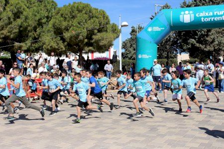 Catarroja celebra su XV Carrera Escolar con más de 300 niñas y niños