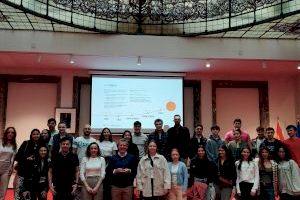 Estudiantes de la UMH visitan en Madrid la Comisión Nacional de los Mercados y la Competencia
