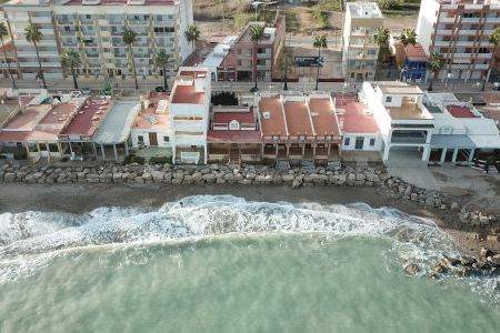 Nules exige la regeneración integral de su litoral: "Hay tramos sin playa y cada año va a peor"