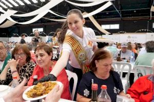 Vila-real celebra San Isidro Labrador i homenatja els seus majors amb una multitudinària festa