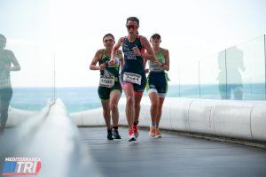 Alicante acoge este fin de semana la primera de las tres pruebas del circuito de triatlón popular del Mediterráneo