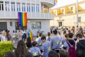 Picassent reivindica un pueblo sin armarios en el día contra la LGTBI-fobia