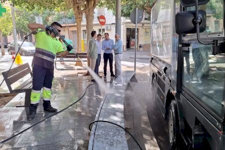 El servicio municipal de limpieza de San Vicente del Raspeig se moderniza con la incorporación de nueva maquinaria especializada