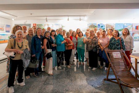 La Sala Escena acoge la exposición de los talleres de Formación a Personas Adultas (FPA) del curso 2023-2024 en Benicàssim