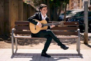 El valenciano Ausiàs Parejo conquista el mundo con su guitarra: "Las nuevas generaciones están llegando a un nivel muy alto"