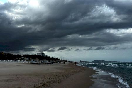 Avisos per ruixats que es poden estendre a la costa este divendres a la Comunitat Valenciana