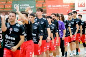 Balonmano Mislata estrenó la nueva temporada con una clara victoria ante Castellón Balonmano Mislata estrenó la nueva temporada con una clara victoria ante Castellón