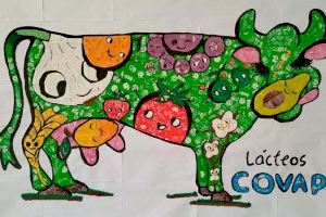 La sorprendente ‘vaca solidaria’ que rinde homenaje a la DANA valenciana y conquista un concurso escolar - (foto 3)