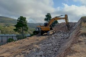 La presa de Forata abre compuertas y mantiene un vertido constante en plena cuenta atrás para octubre - (foto 2)