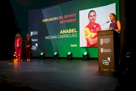 La XXXIX Gala del Deporte de Torrent consagra a Anabel Medina como “la Xiqueta de Torrent” y nueva Embajadora del Deporte