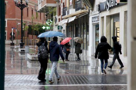 La vaguada activa un rosari d’avisos per tempestes i granís a la Comunitat Valenciana i obri les portes a la tardor