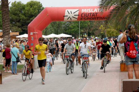 Mislata celebra el Día de la Bicicleta con una ruta urbana
