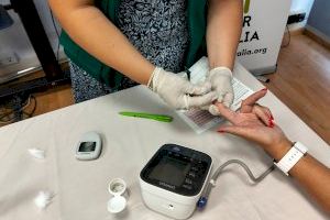 ALCER Castalia colabora en el Día de la Fruta de la Fundación PortCastelló con información y mediciones de salud para las y los trabajadores - (foto 8) ALCER Castalia colabora en el Día de la Fruta de la Fundación PortCastelló con información y mediciones de salud para las y los trabajadores - (foto 8)