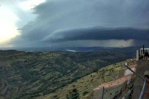 La exGabrielle amenaza con dejar lluvias localmente fuertes y tormentas en la Comunitat Valenciana: ¿A partir de cuándo? La exGabrielle amenaza con dejar lluvias localmente fuertes y tormentas en la Comunitat Valenciana: ¿A partir de cuándo?