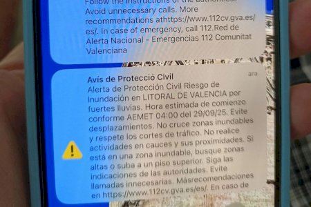 ÉS-Alert sorprén milers de valencians a mitjan vesprada amb un avís d'inundacions extremes ÉS-Alert sorprén milers de valencians a mitjan vesprada amb un avís d'inundacions extremes