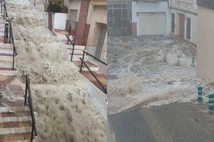 La tormenta se ceba con la Ribera por la tarde y las calles de Cullera se convierten en ríos