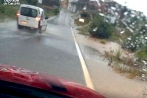 Rescates y cortes de trenes por las fuertes lluvias en Castellón y Valencia