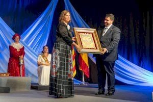 Nules corona a la catarrogina Mercé Estrela con el premio más prestigioso de los Jocs Florals, gran certamen cultural en valenciano - (foto 7)