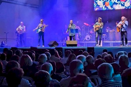 Oropesa del Mar celebra el Día de la Comunidad Valenciana con toros y el concierto de Los Manolos
