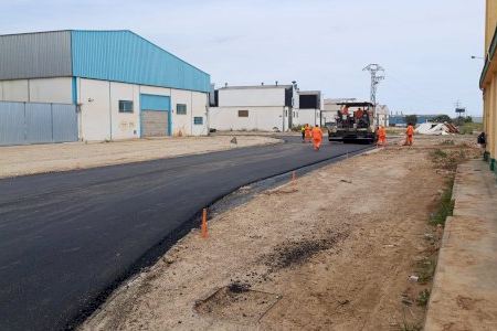 Un año después de la DANA, los polígonos industriales de Valencia siguen “muy deteriorados”, según Fepeval